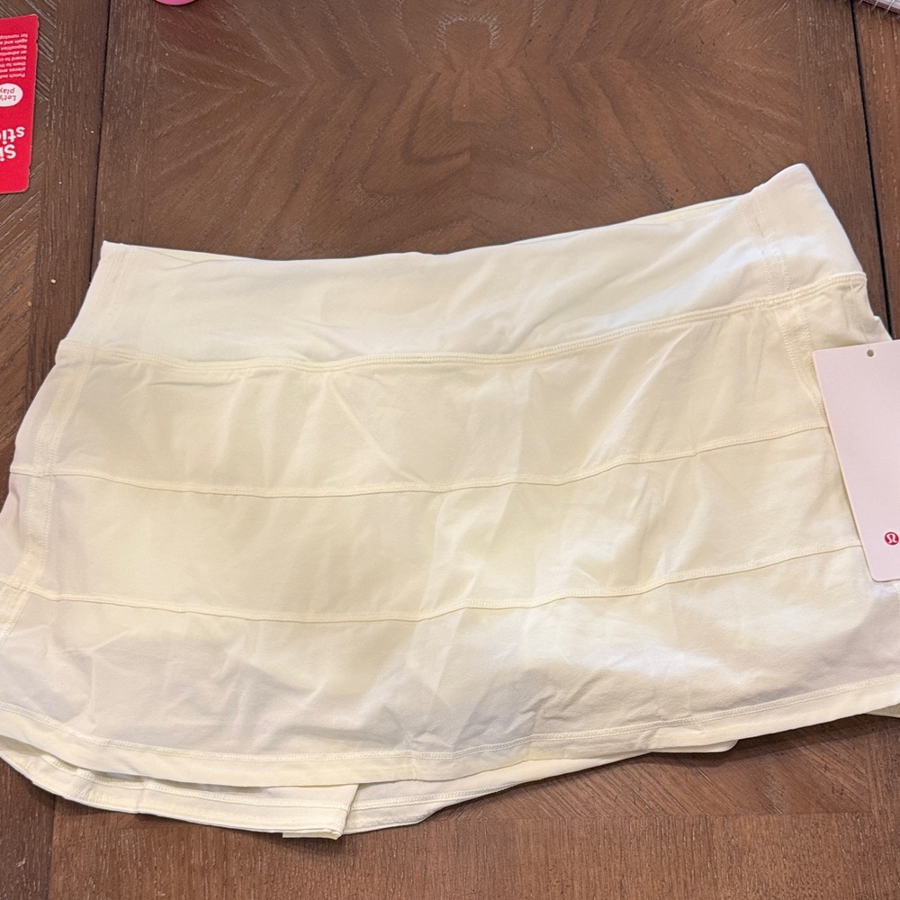 Light yellow pace revival MR lululemon skirt